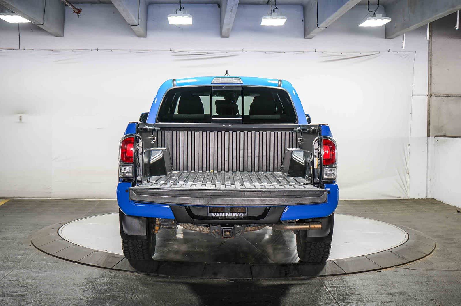 Thumbnail: 2020 Toyota Tacoma - 27