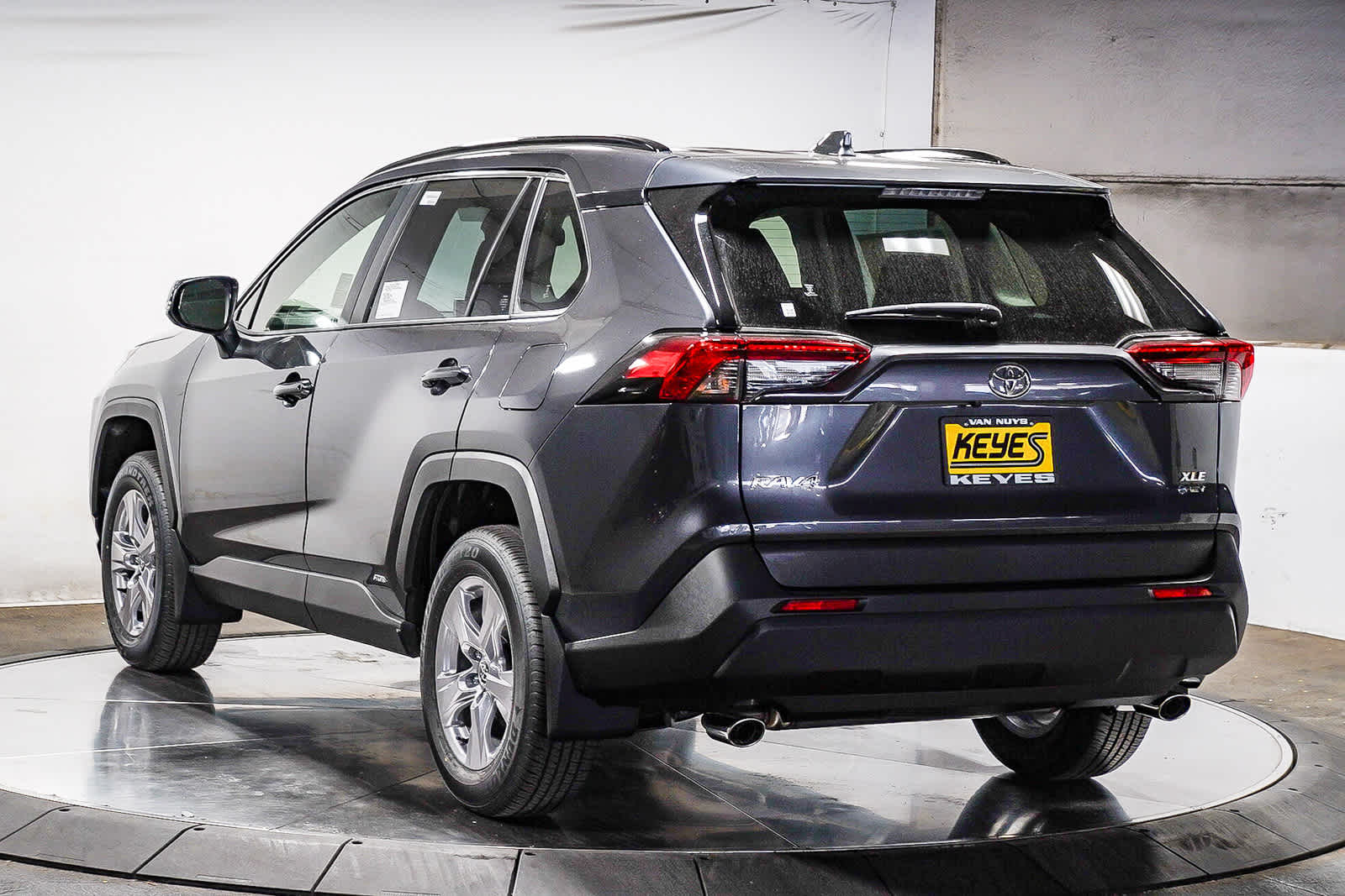 Thumbnail: 2025 Toyota RAV4 - 6
