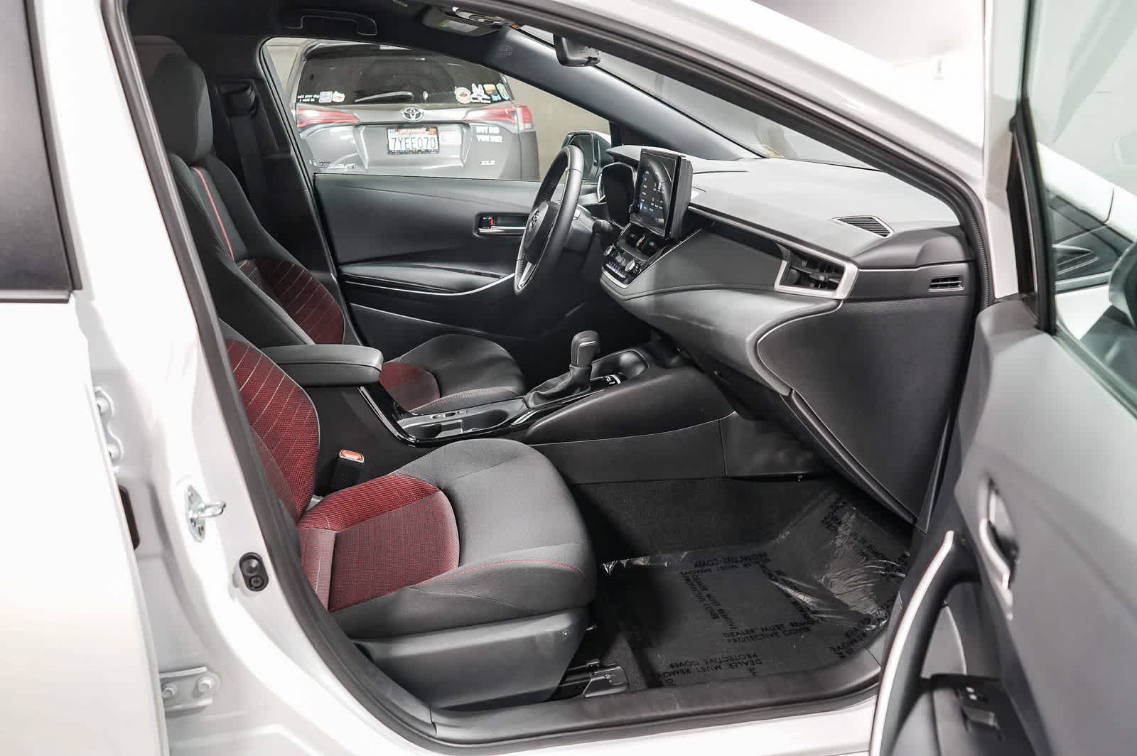 Thumbnail: 2025 Toyota Corolla - 17