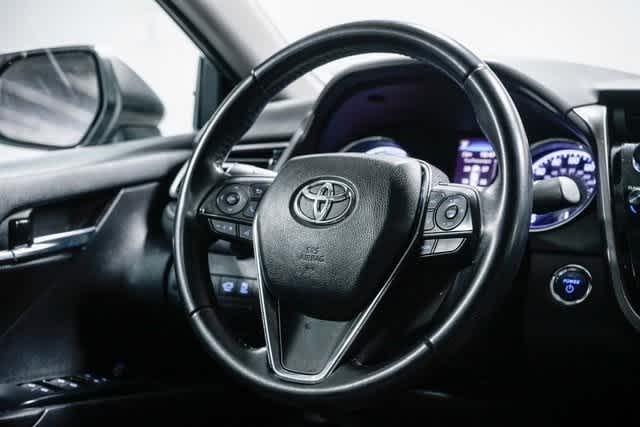 Thumbnail: 2019 Toyota Camry - 14
