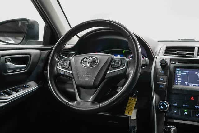 Thumbnail: 2017 Toyota Camry - 16