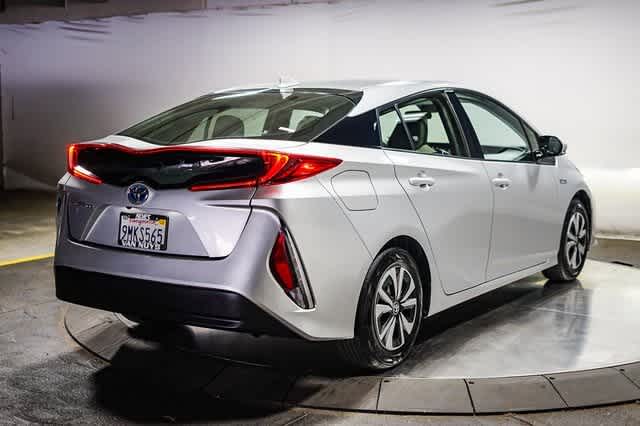 Thumbnail: 2017 Toyota Prius Prime - 9