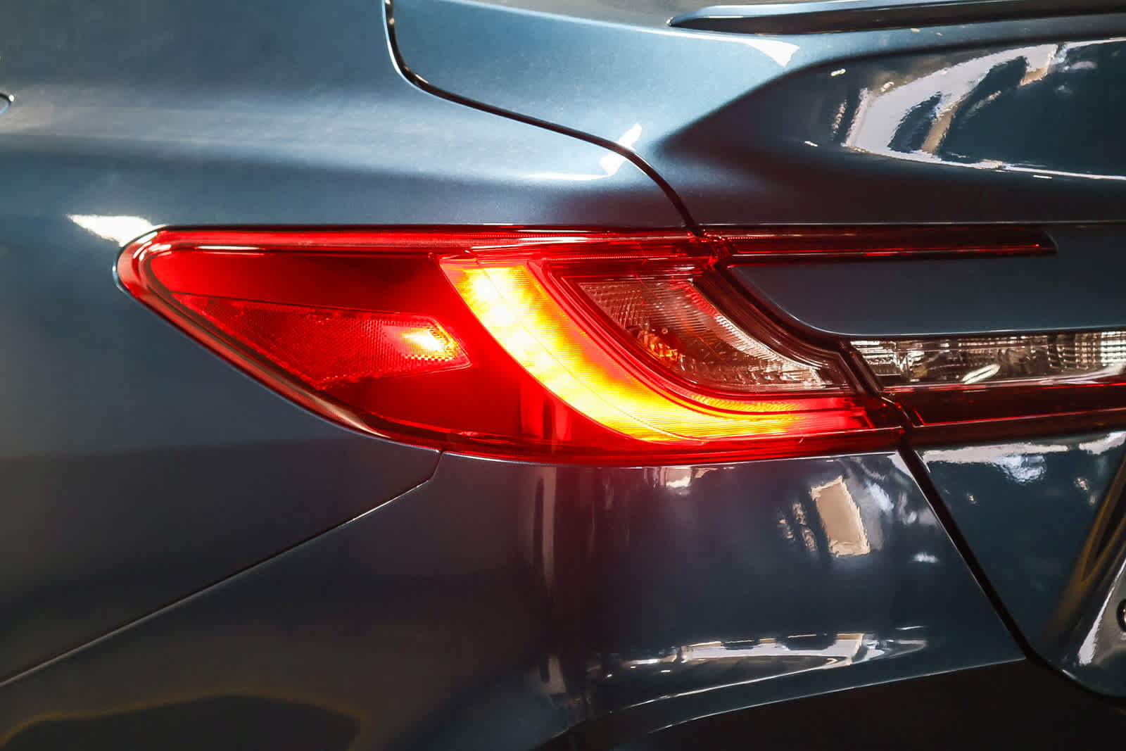 Thumbnail: 2025 Toyota Camry - 11
