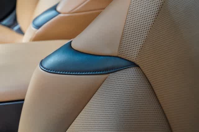 Thumbnail: 2021 Lexus ES - 20