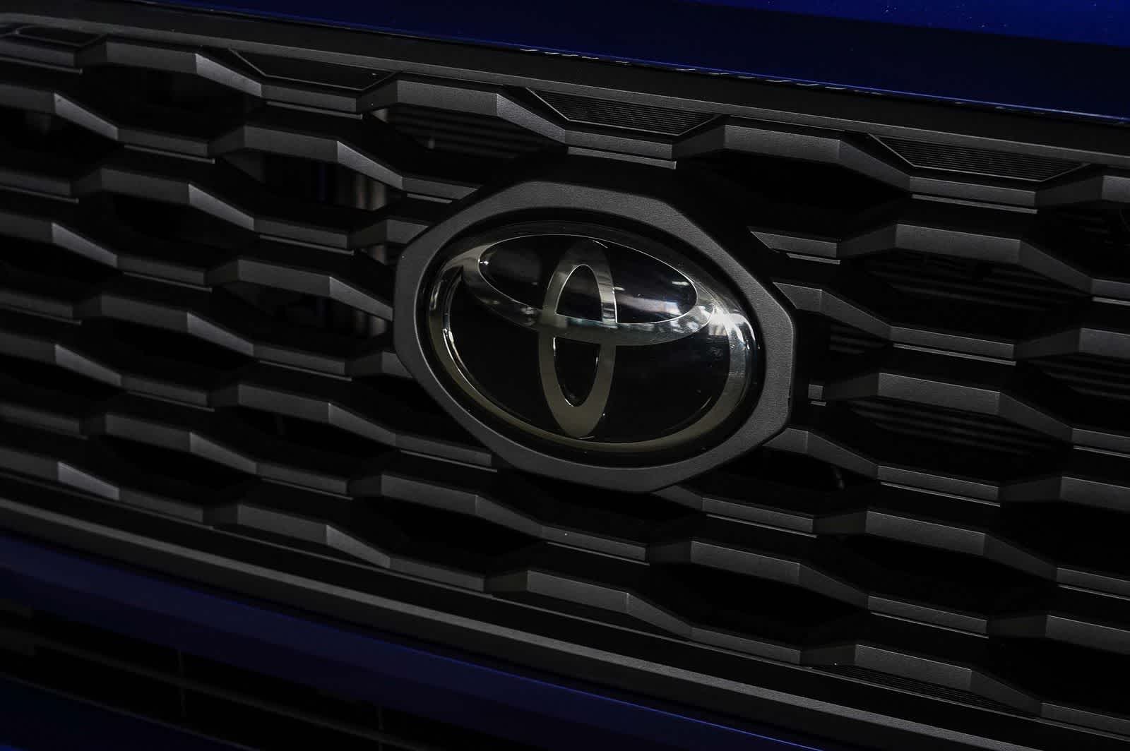 Thumbnail: 2023 Toyota Tacoma - 5