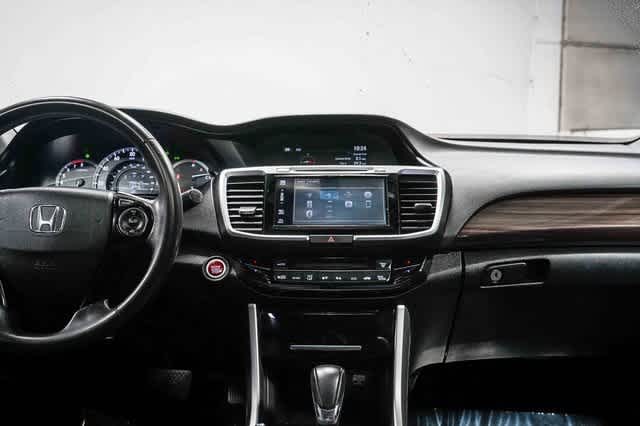 Thumbnail: 2017 Honda Accord - 13