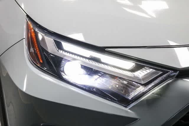 Thumbnail: 2022 Toyota RAV4 - 5