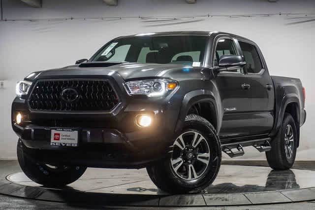 Thumbnail: 2018 Toyota Tacoma - 1