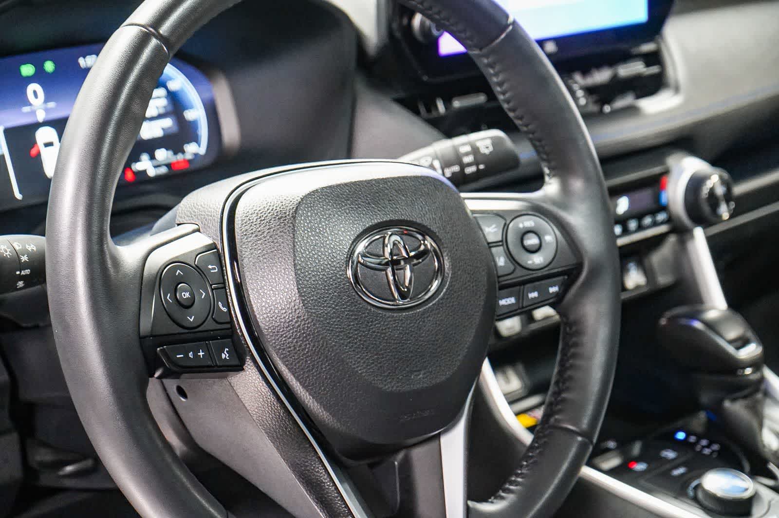 Thumbnail: 2024 Toyota RAV4 - 21