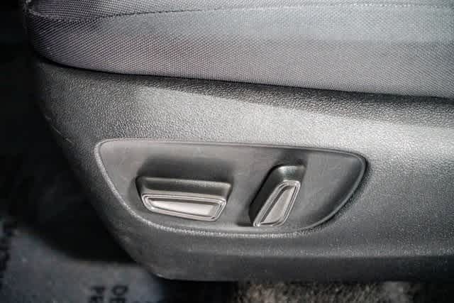 Thumbnail: 2024 Toyota Highlander - 21