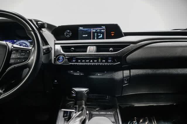 Thumbnail: 2021 Lexus UX - 13