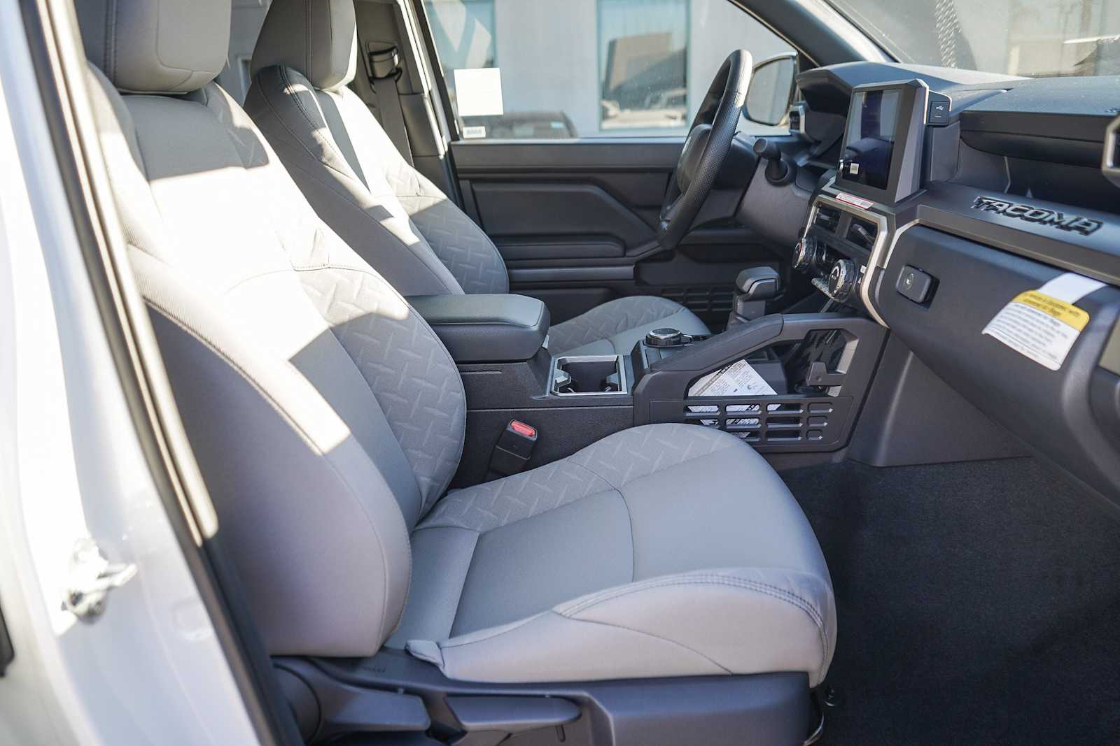 2025 Toyota Tacoma SR5 23