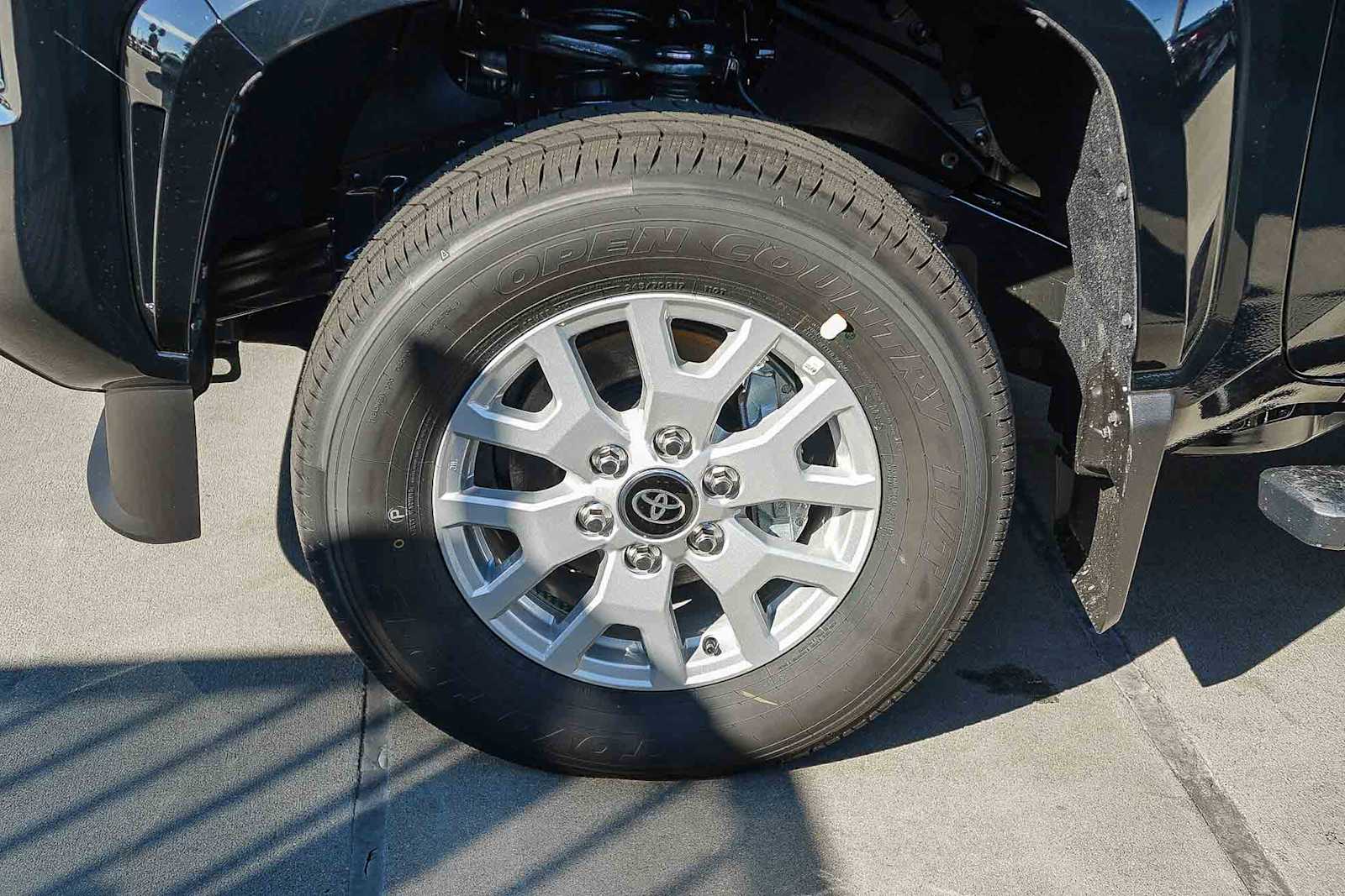 Thumbnail: 2025 Toyota Tacoma - 10