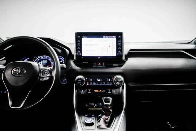 Thumbnail: 2021 Toyota RAV4 - 14