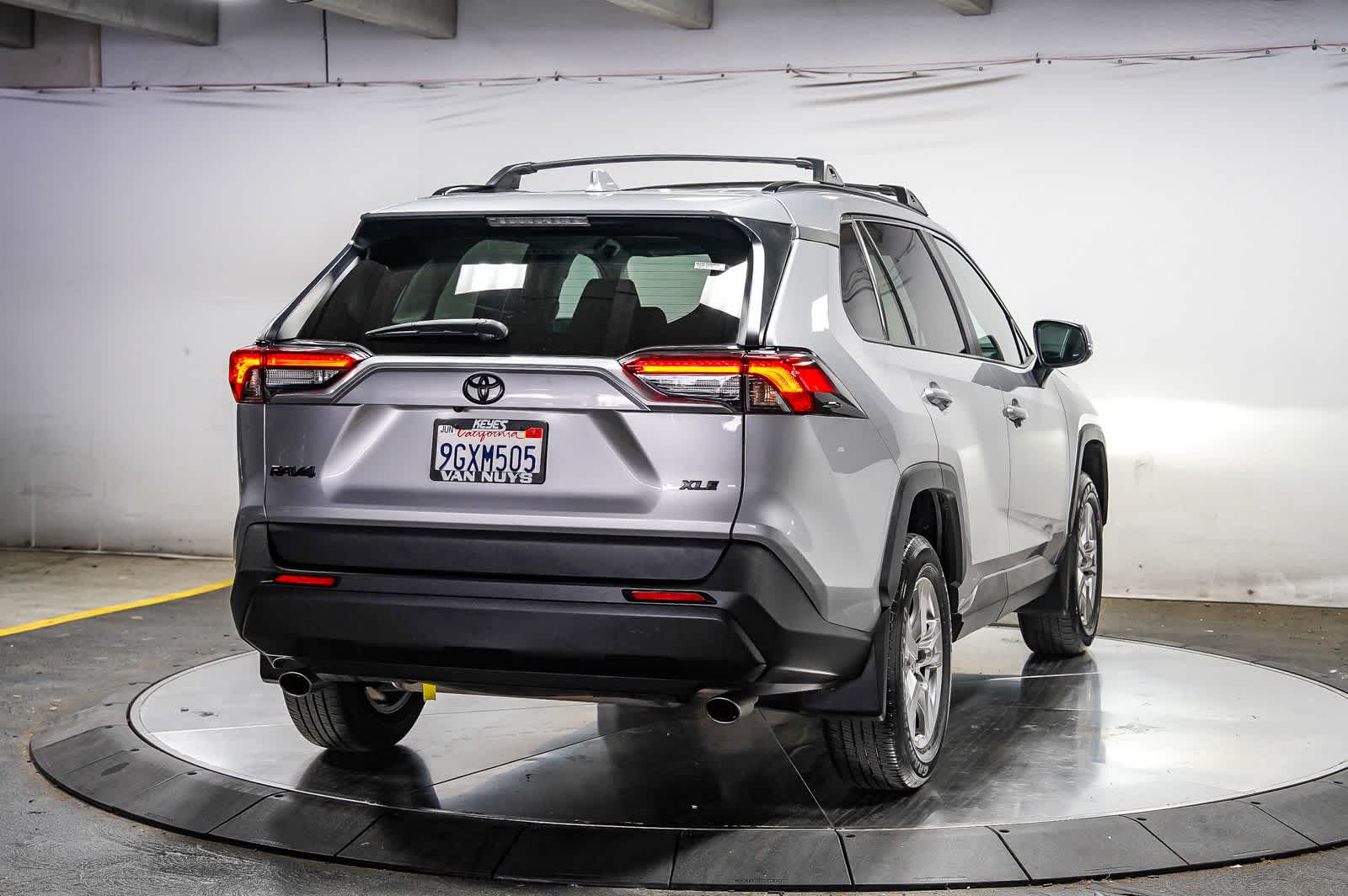 Thumbnail: 2023 Toyota RAV4 - 7
