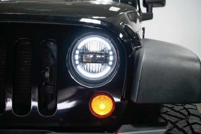 Thumbnail: 2012 Jeep Wrangler - 7