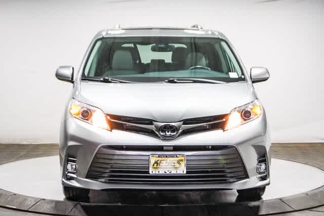 2019 Toyota Sienna XLE 7