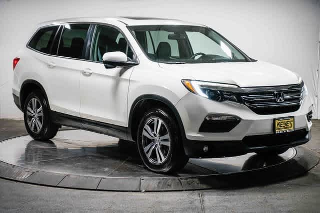 Thumbnail: 2017 Honda Pilot - 5
