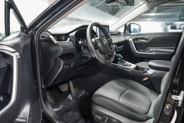 Thumbnail: 2023 Toyota RAV4 - 18