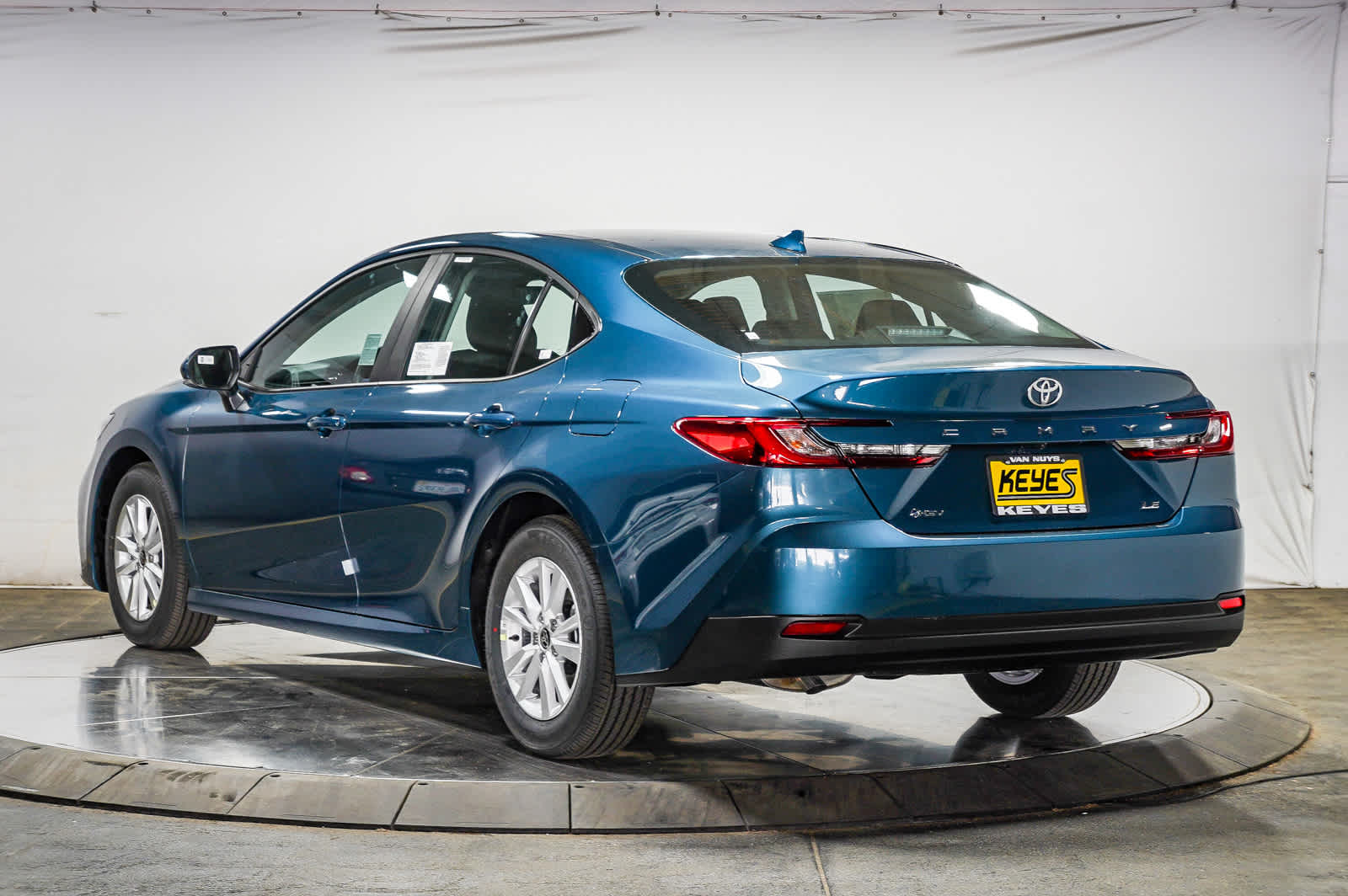 Thumbnail: 2025 Toyota Camry - 2