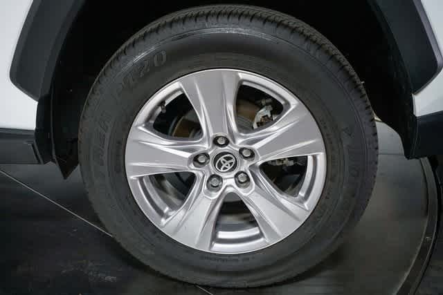 Thumbnail: 2024 Toyota RAV4 - 11