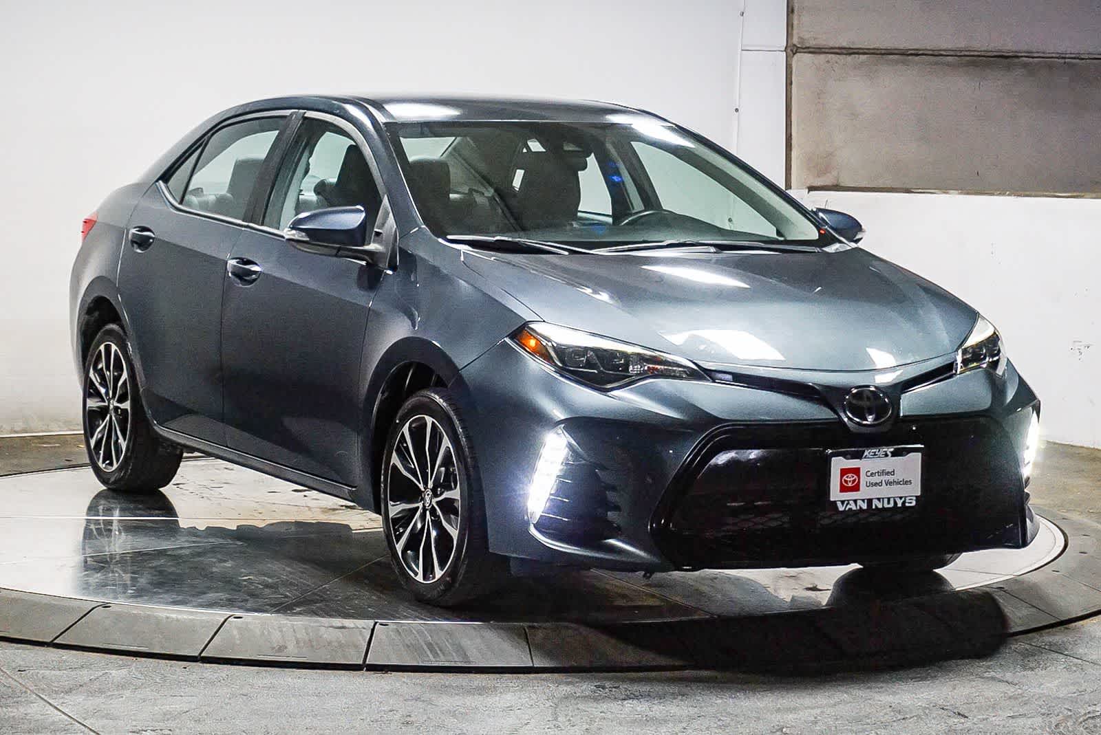 Thumbnail: 2018 Toyota Corolla - 3