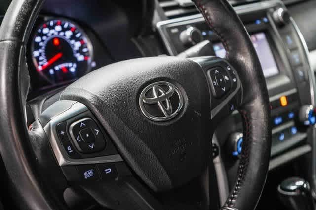 Thumbnail: 2017 Toyota Camry - 21