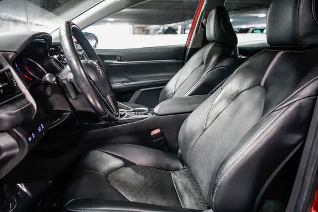 Thumbnail: 2019 Toyota Camry - 17