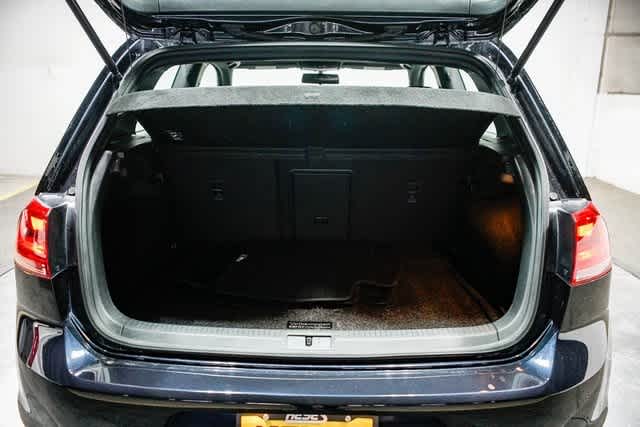 Thumbnail: 2016 Volkswagen Golf - 25