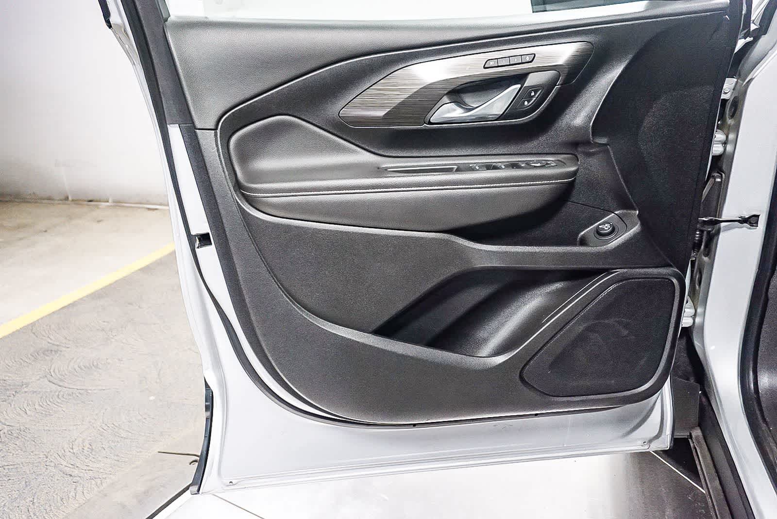 Thumbnail: 2022 GMC Terrain - 22