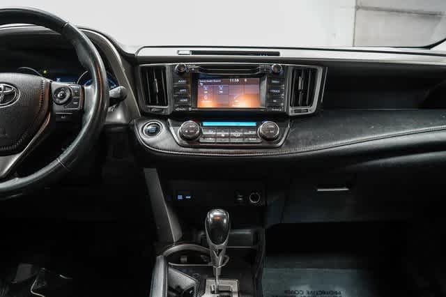 2018 Toyota RAV4 Adventure 14