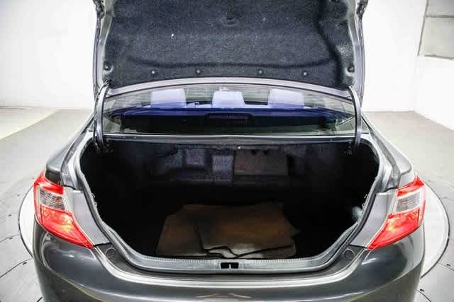 Thumbnail: 2013 Toyota Camry - 25