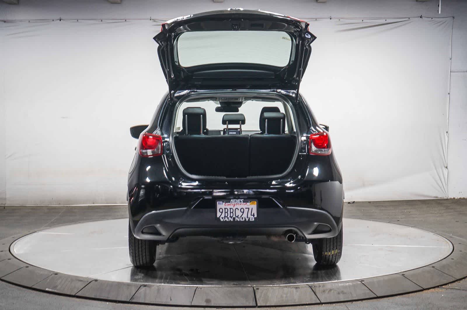 Thumbnail: 2020 Toyota Yaris - 27