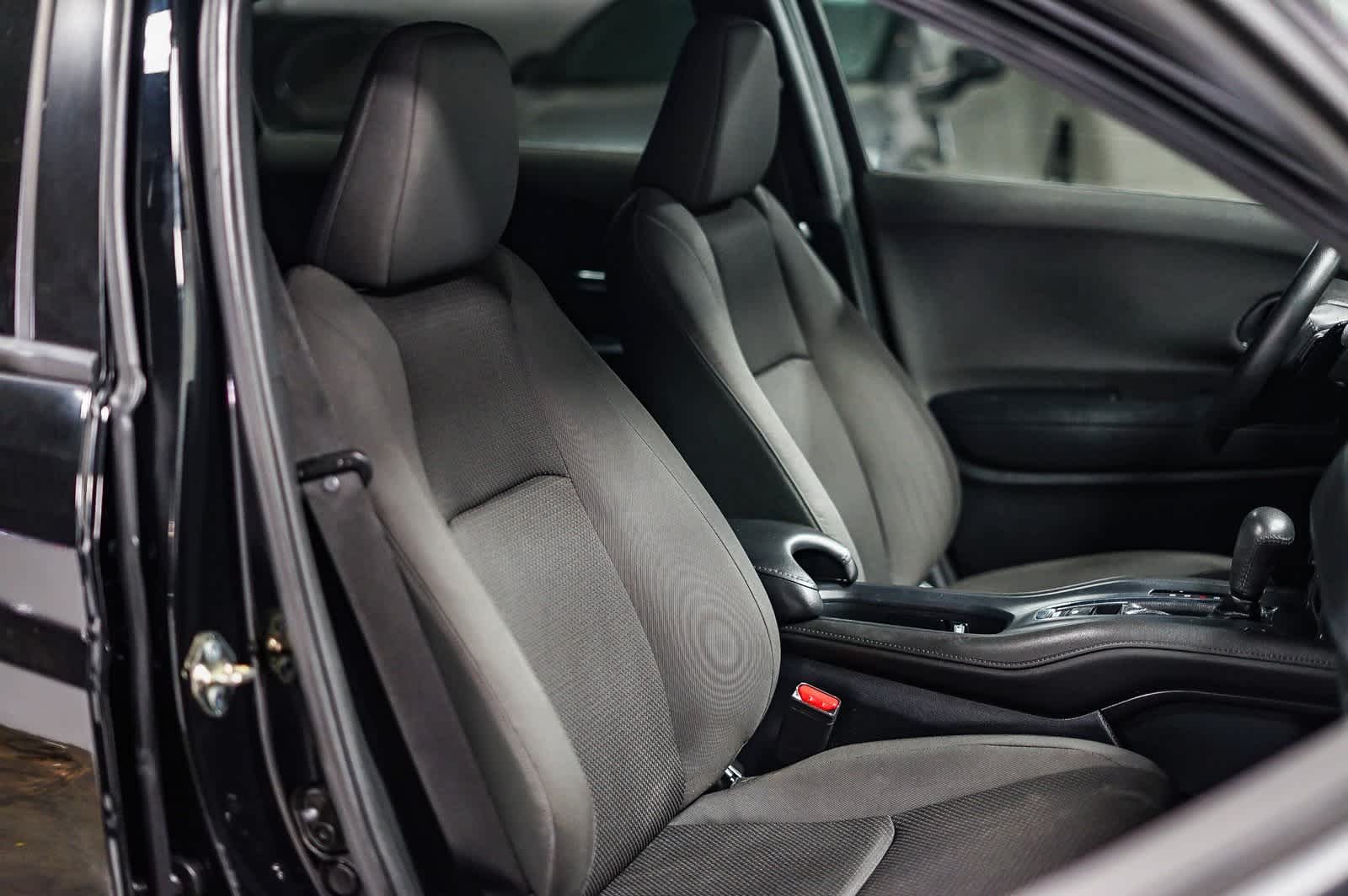 Thumbnail: 2020 Honda HR-V - 17