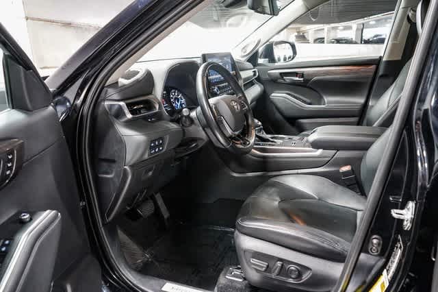 2021 Toyota Highlander Limited 18