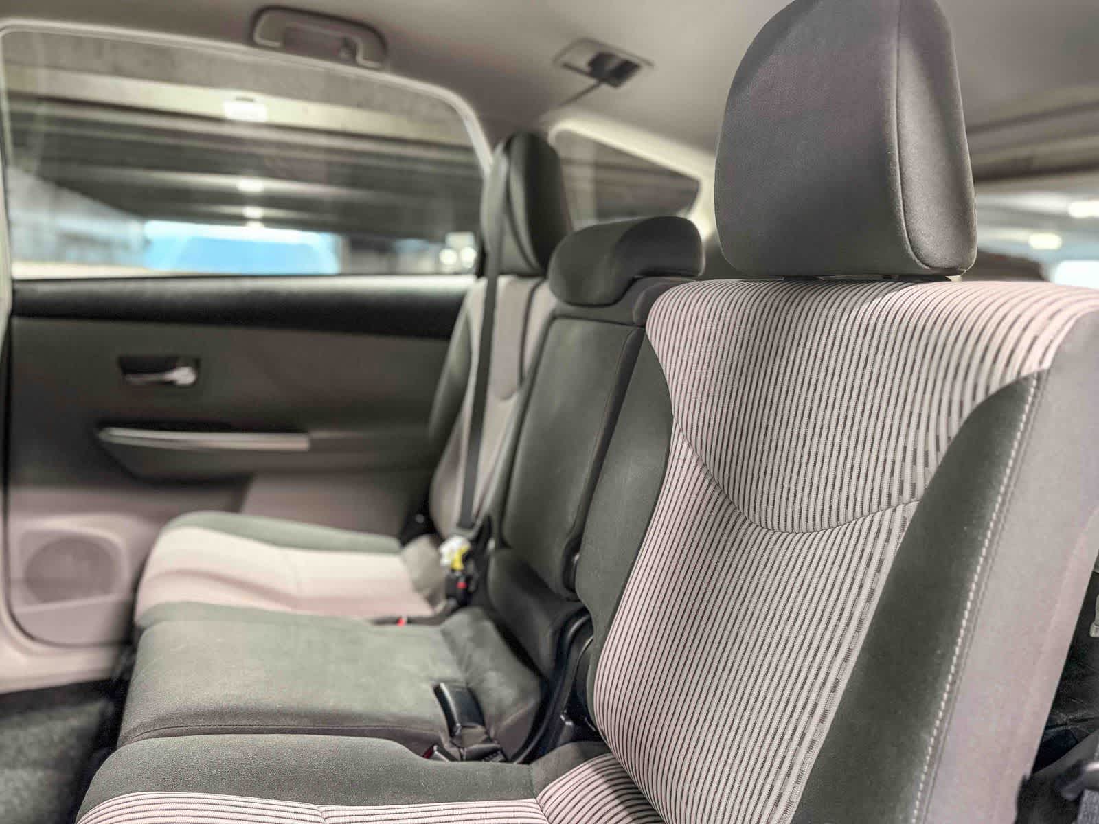 Thumbnail: 2016 Toyota Prius v - 19