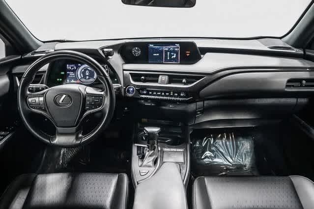 Thumbnail: 2021 Lexus UX - 12