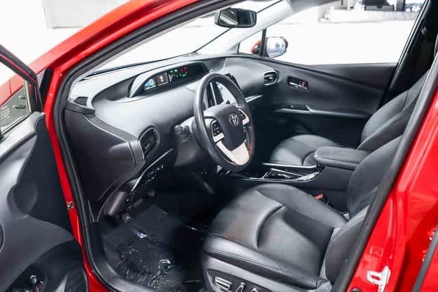 Thumbnail: 2017 Toyota Prius Prime - 18