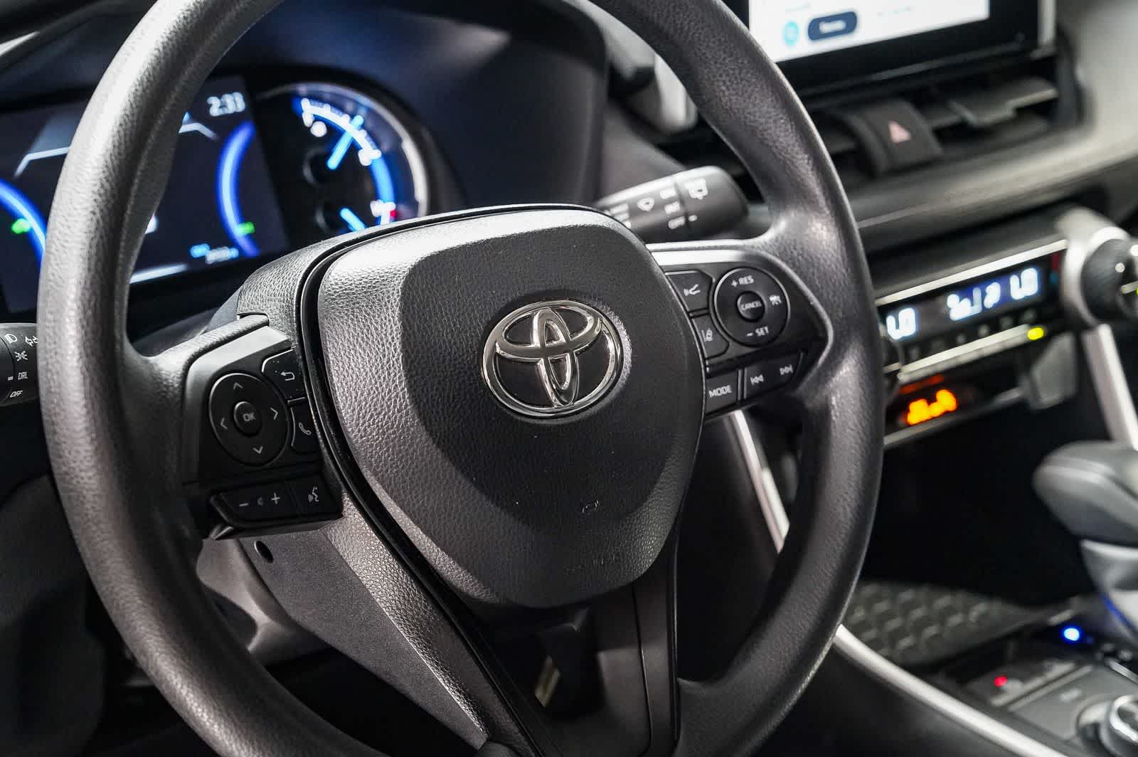 Thumbnail: 2025 Toyota RAV4 - 21