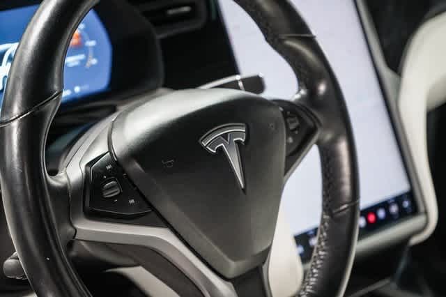 Thumbnail: 2018 Tesla Model X - 20