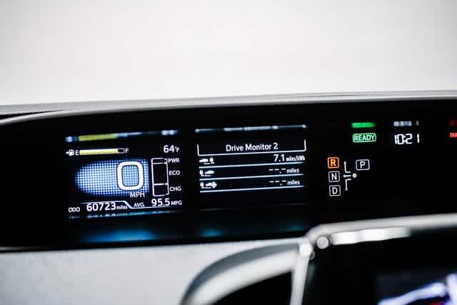 Thumbnail: 2022 Toyota Prius Prime - 25