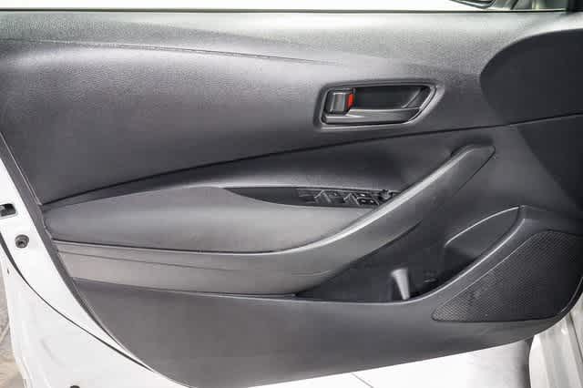 2022 Toyota Corolla LE 21