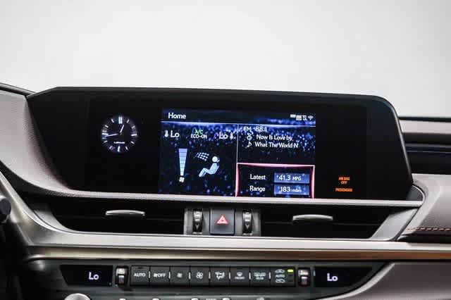 Thumbnail: 2021 Lexus ES - 14