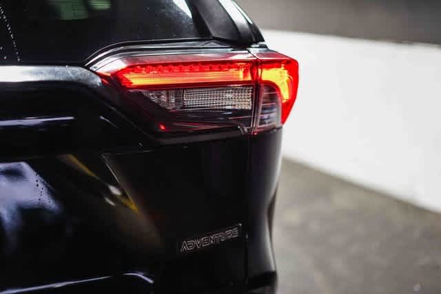 Thumbnail: 2020 Toyota RAV4 - 9