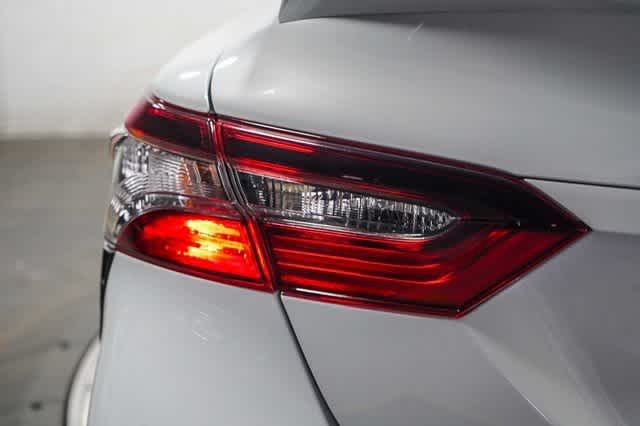 Thumbnail: 2023 Toyota Camry - 12