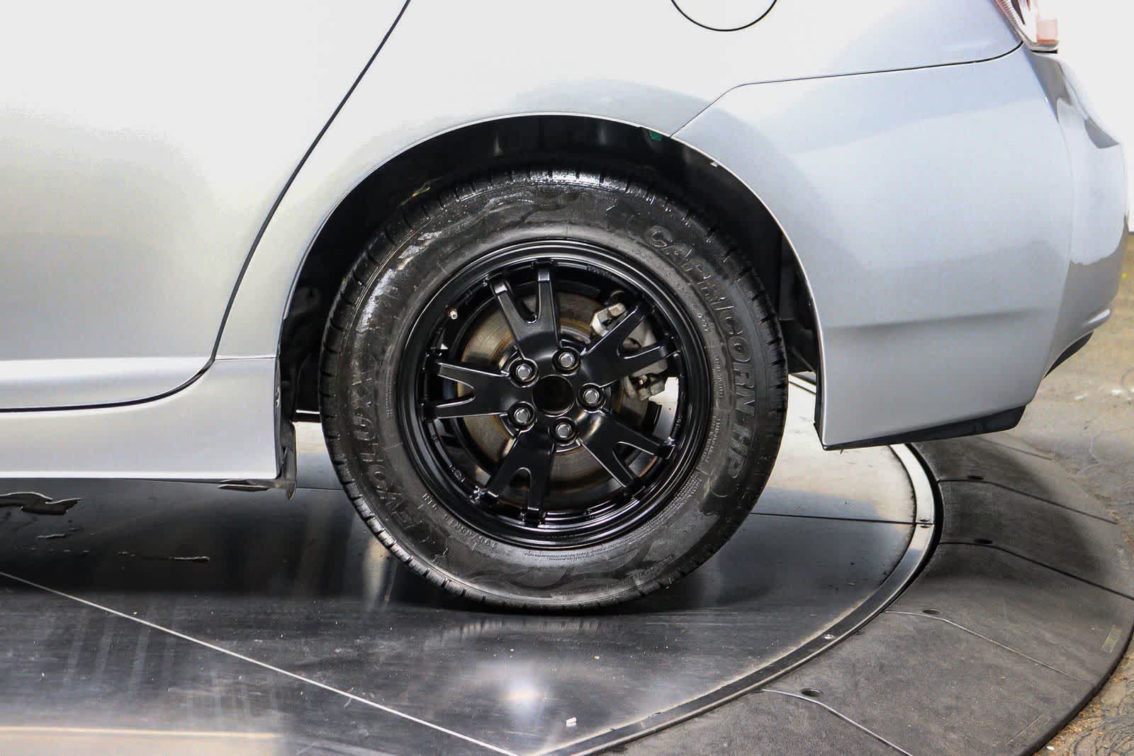 Thumbnail: 2015 Toyota Prius - 10
