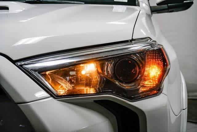 Thumbnail: 2019 Toyota 4Runner - 7