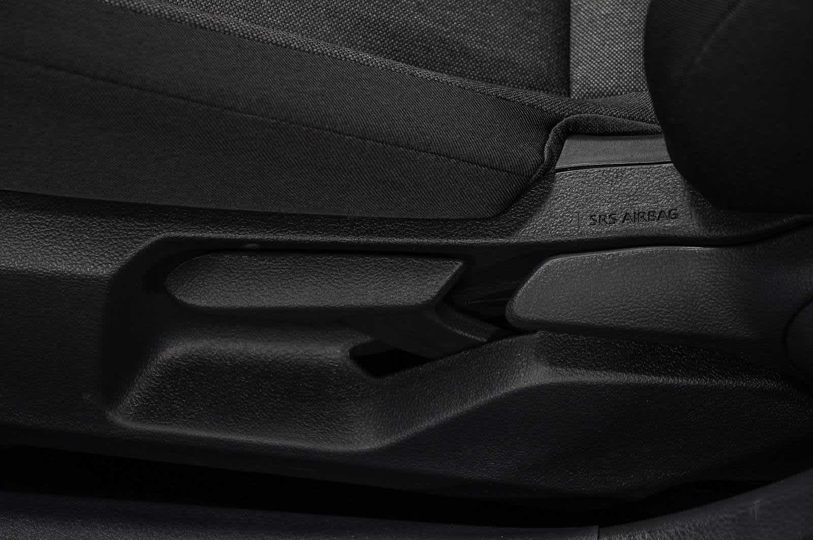 Thumbnail: 2025 Toyota Camry - 21