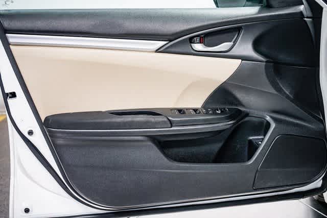 Thumbnail: 2016 Honda Civic - 18