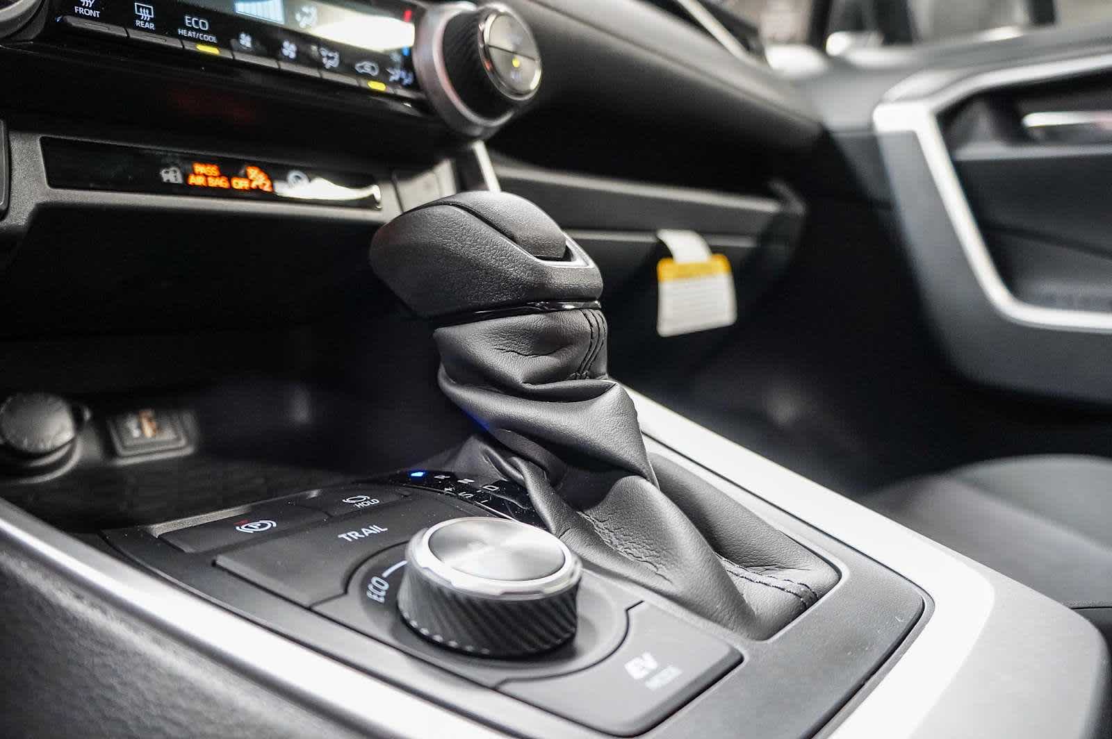 Thumbnail: 2025 Toyota RAV4 - 26